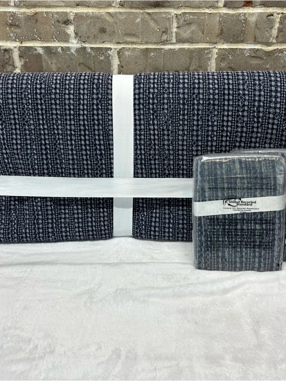 Pottery Barn Honeycomb Duvet Full / Queen + 2 Standard Shams Midnight Blue NWT